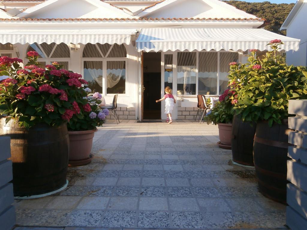 Guest House Galeb Supetarska Draga Eksteriør bilde